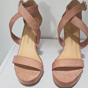Chinese Laundry Abigail Platform Block Heel Sandals. WMS 8